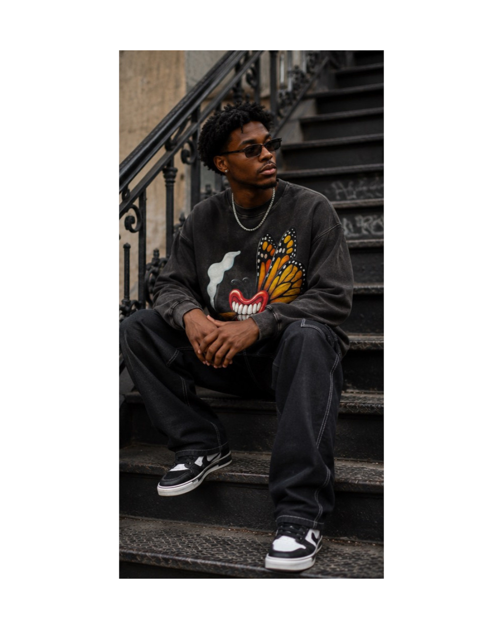 Sweatshirt